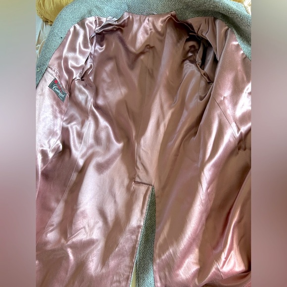 Wool Herringbone Vintage Tweed Women’s Trench Coat - Picture 8 of 10